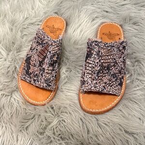 Freebird Snakeskin Pattern Sandals - Brown and Black